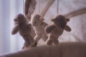 Crib Toys for Your Baby: How to pick the safe toys